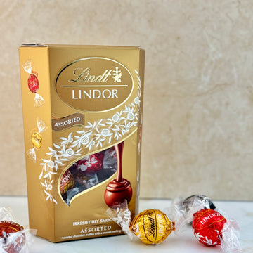 Lindt Chocolate Truffles 200g Box